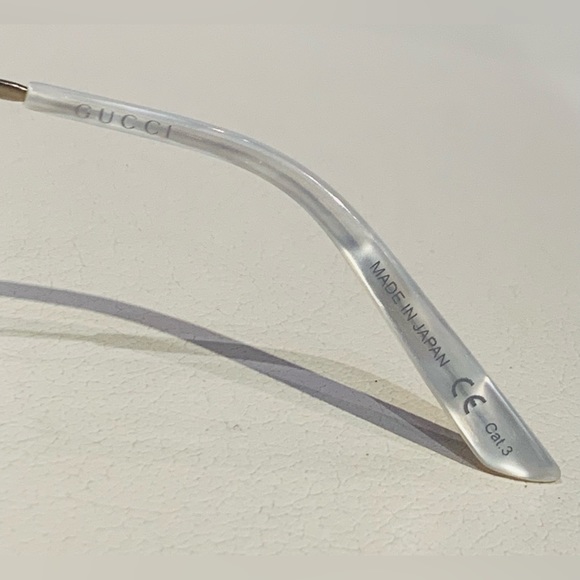 New Women’s Gucci Sunglasses - Picture 8 of 10